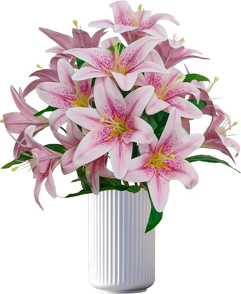 Лилии опасны для кошек и собак